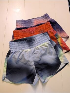 Old Navy 3-pack Active Gradient Athletic Shorts